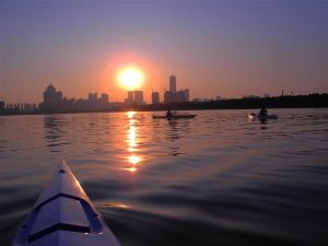 沈阳三夫俱乐部8月18日（周五）活动：浑河皮划艇体验