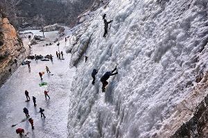 【三夫活动】新人一日攀冰体验 第三期（2月8日 周四）