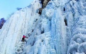 【三夫活动】2021年1月20日周三攀冰，非周末一日攀冰特训，纠正攀爬动作